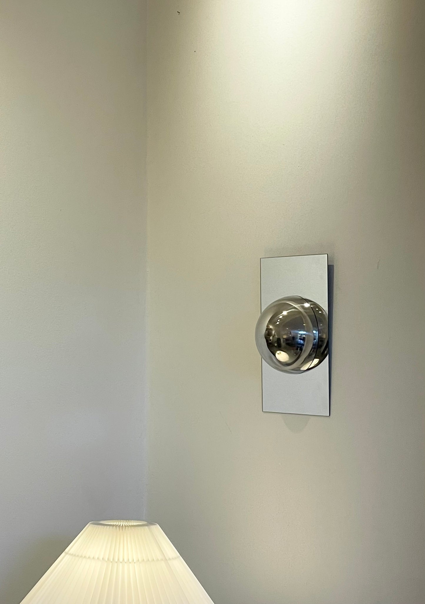 Wall piece