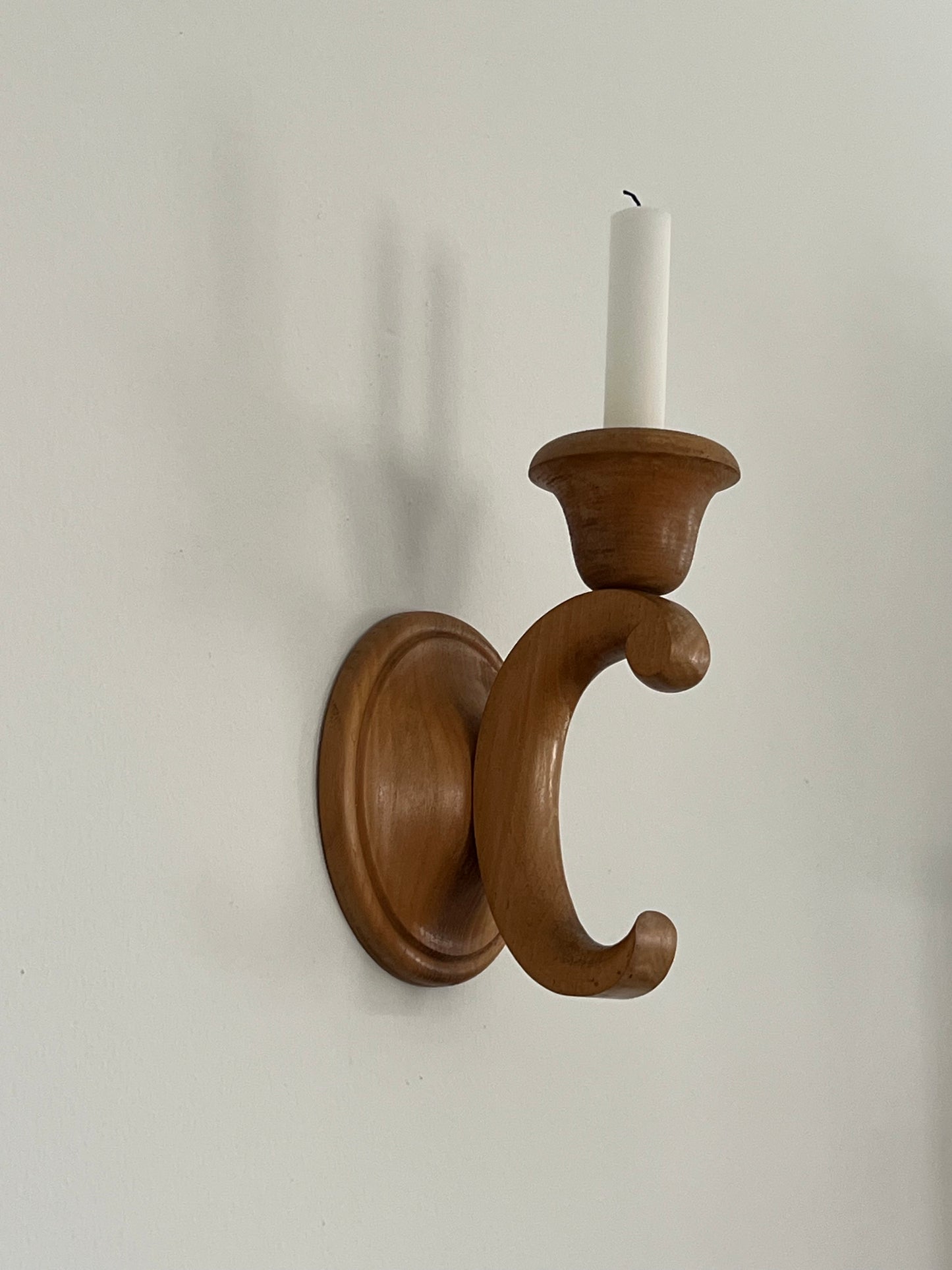 Hanging candle holder