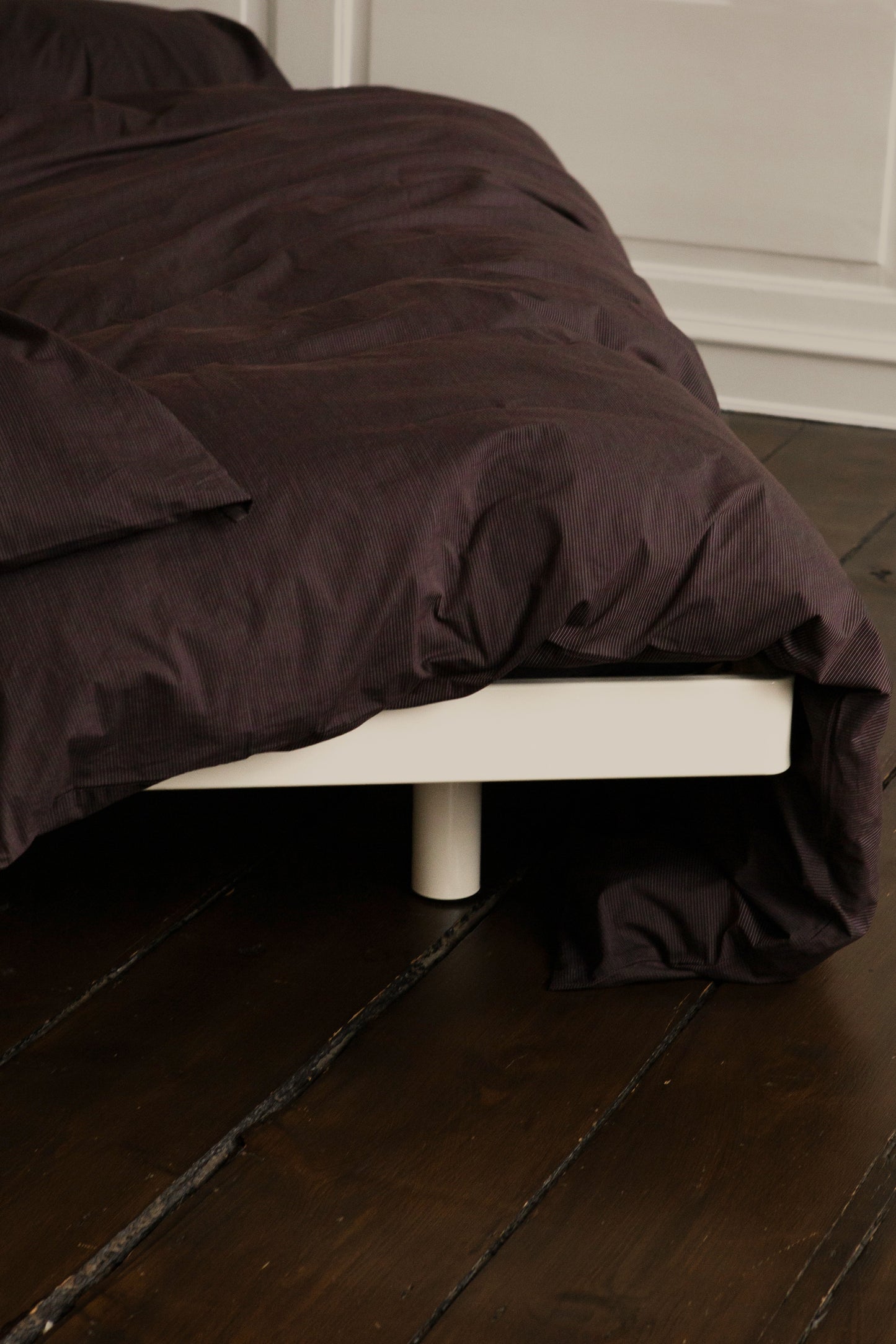 Bedding brown