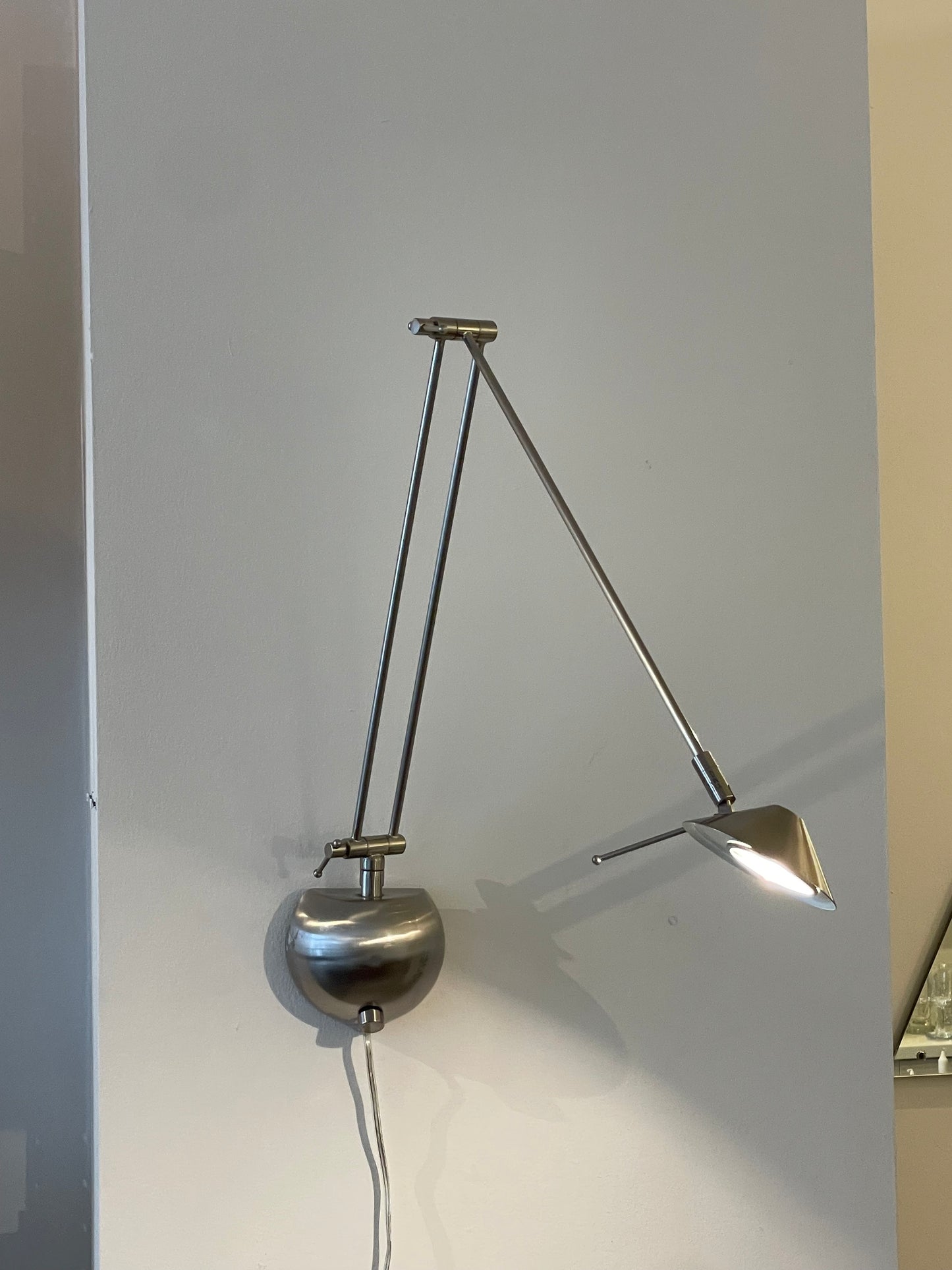 Architect wall light