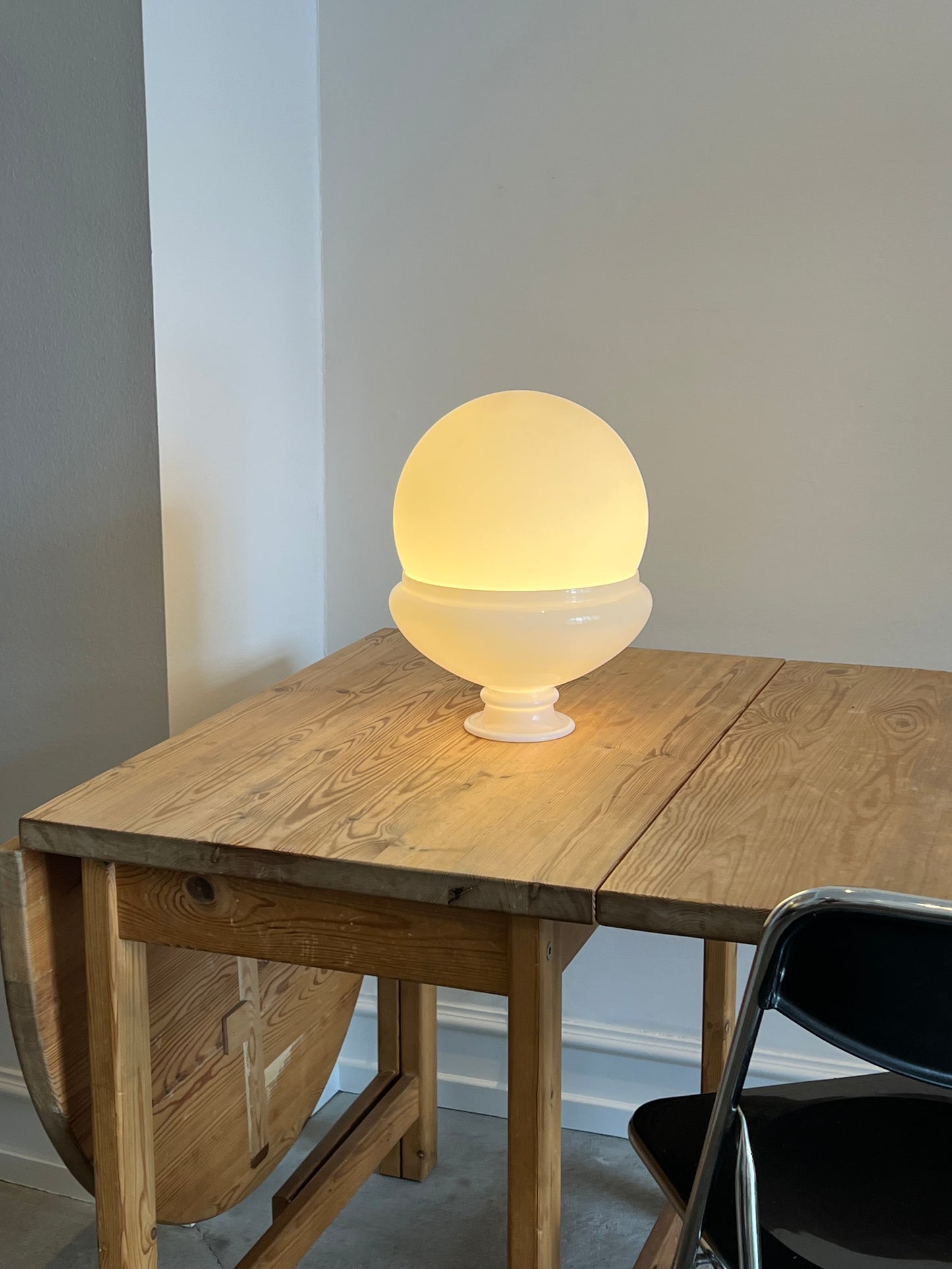 Luna glass lamp - no. 11