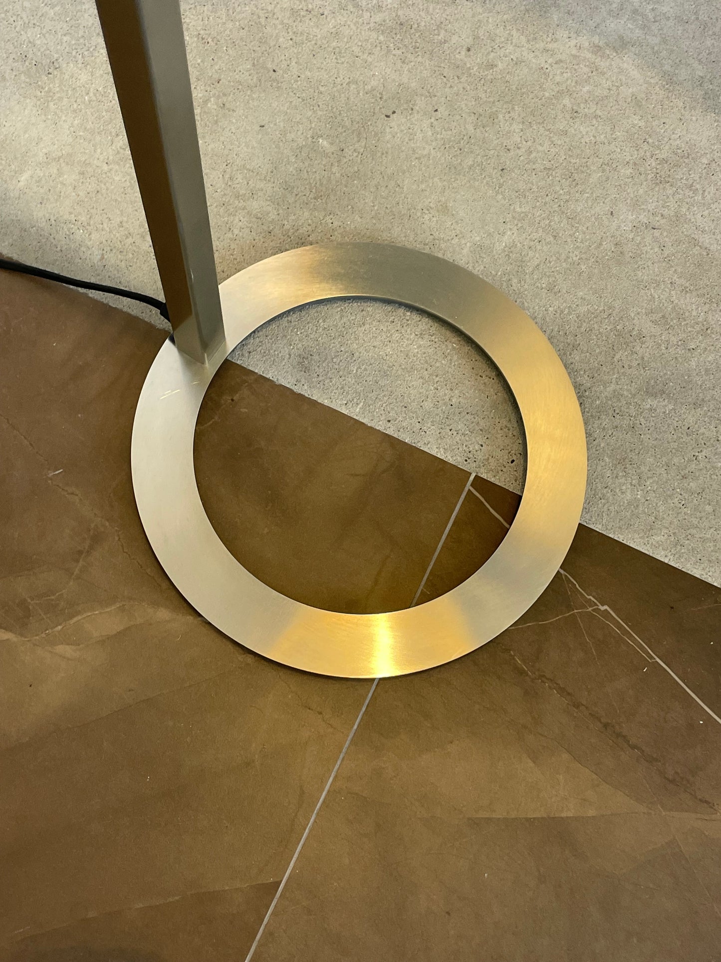 Floor light