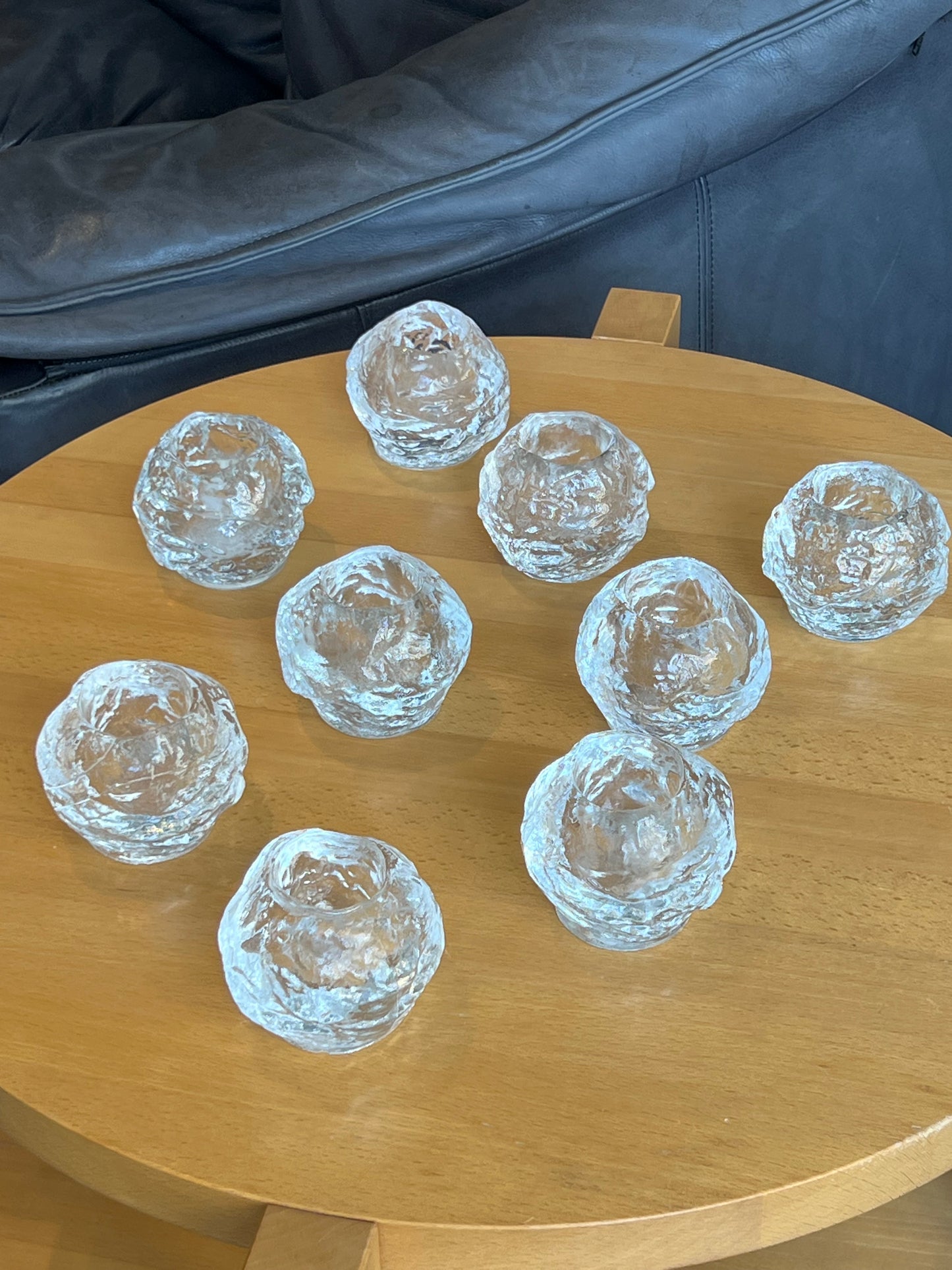 Snowball candle holder