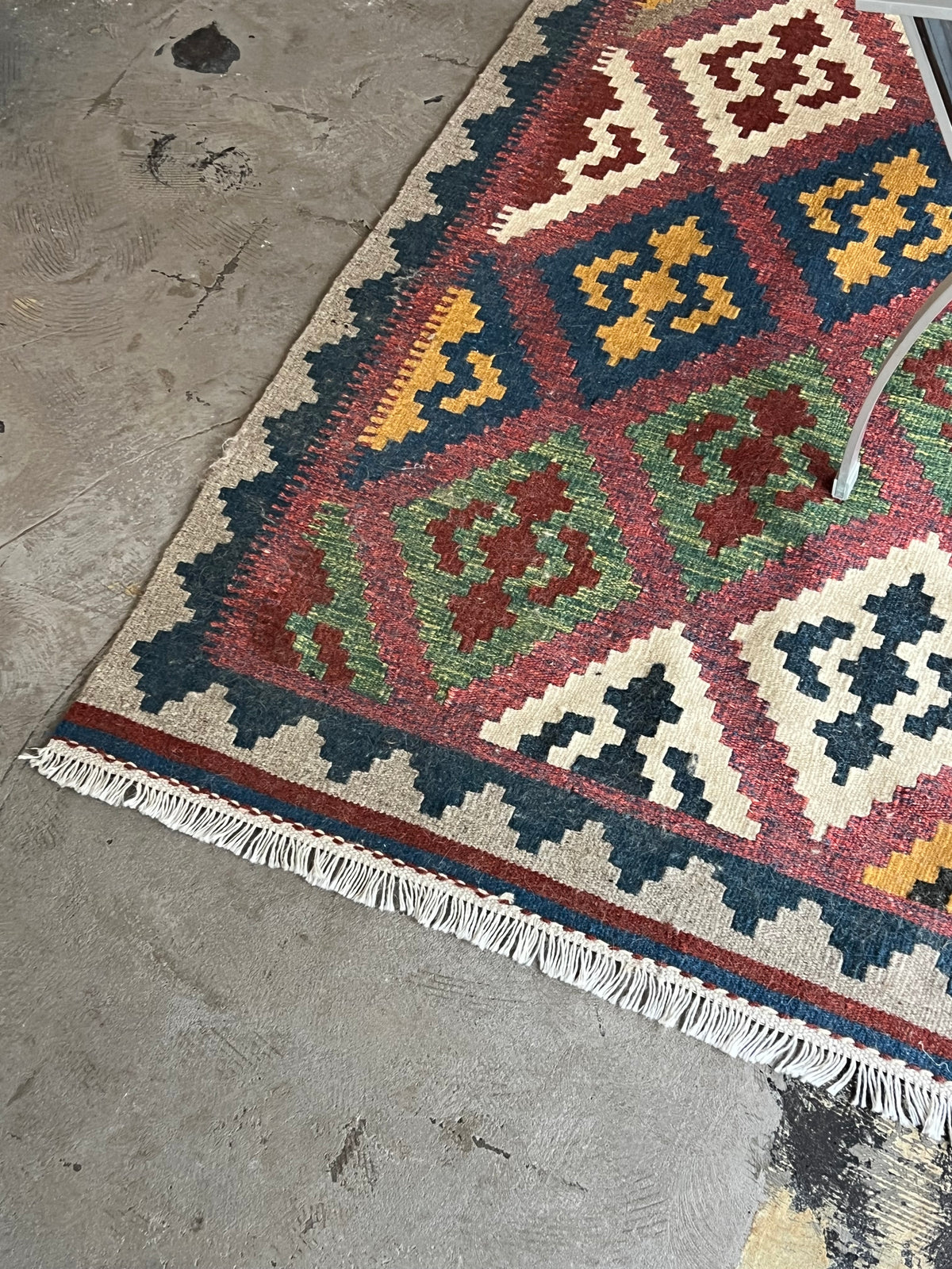 Kelim rug with geometric design