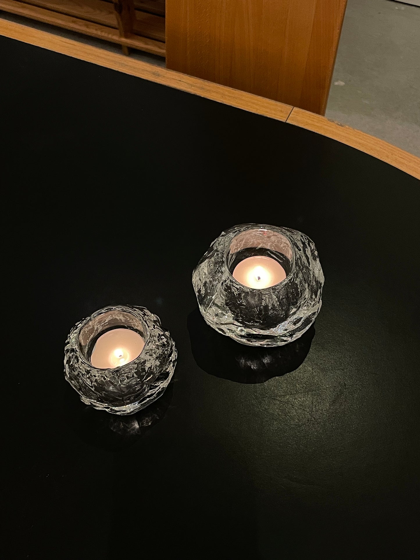 Snowball candle holder