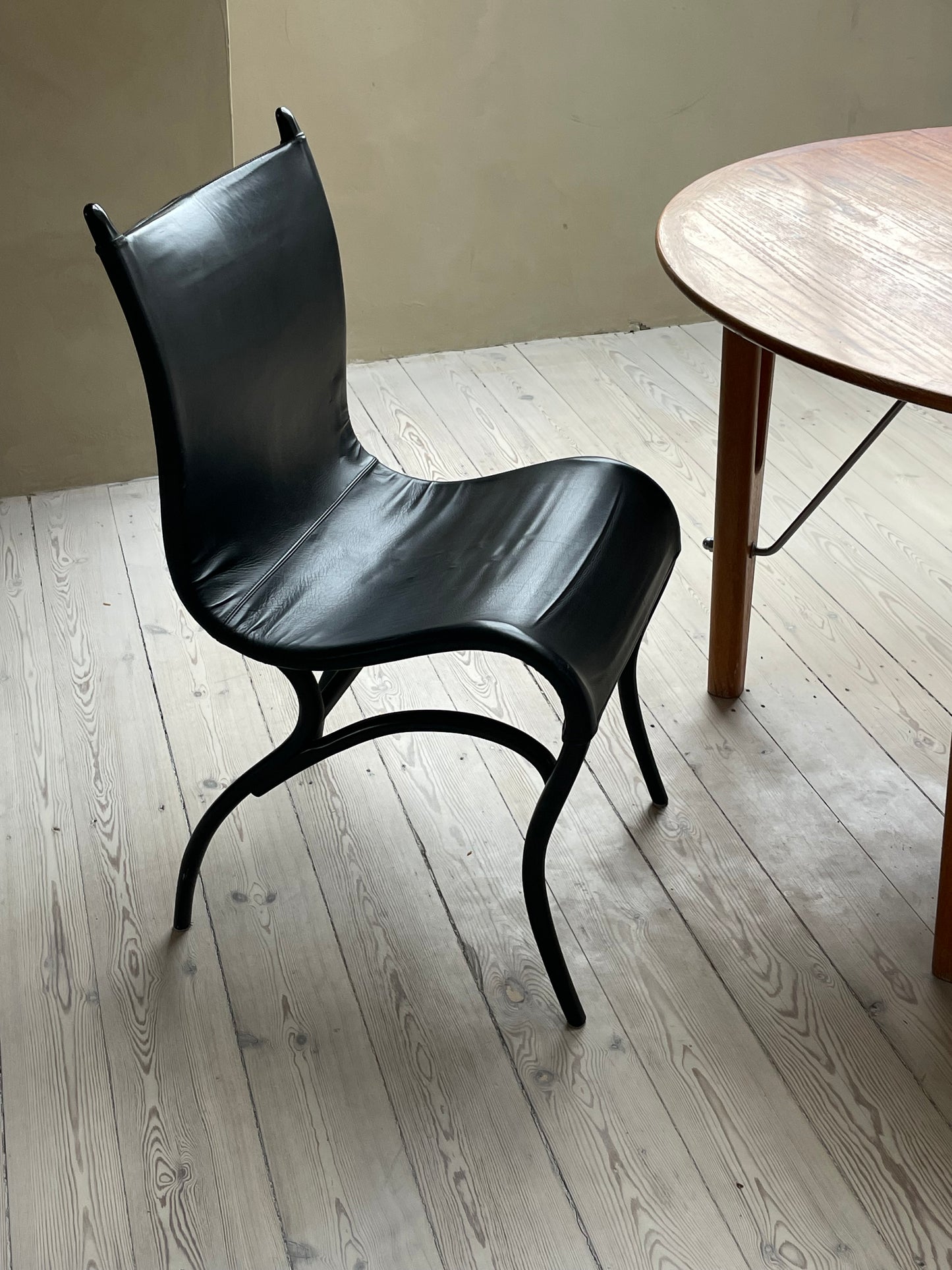 Tango dining chair