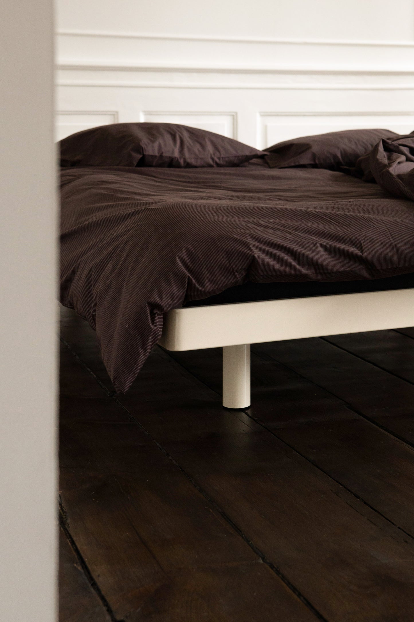 Bedding brown