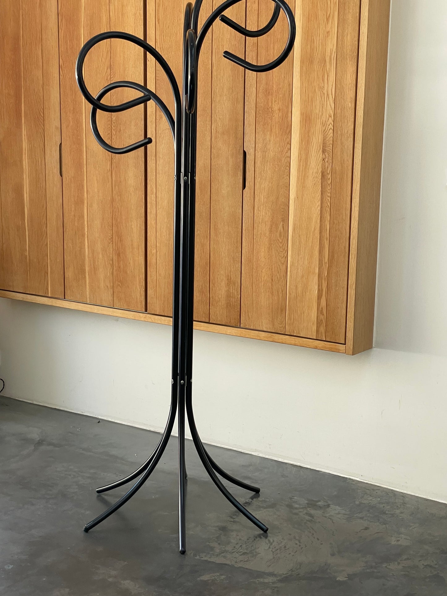 Metal coat rack