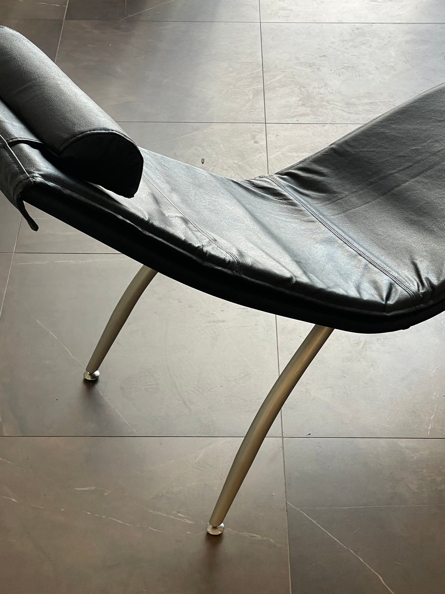 Lounge chair