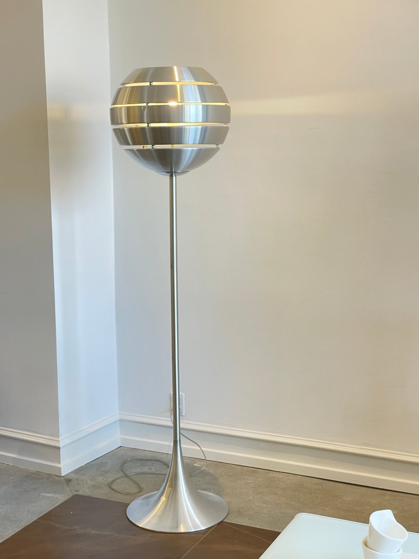 Manhattan Floor light