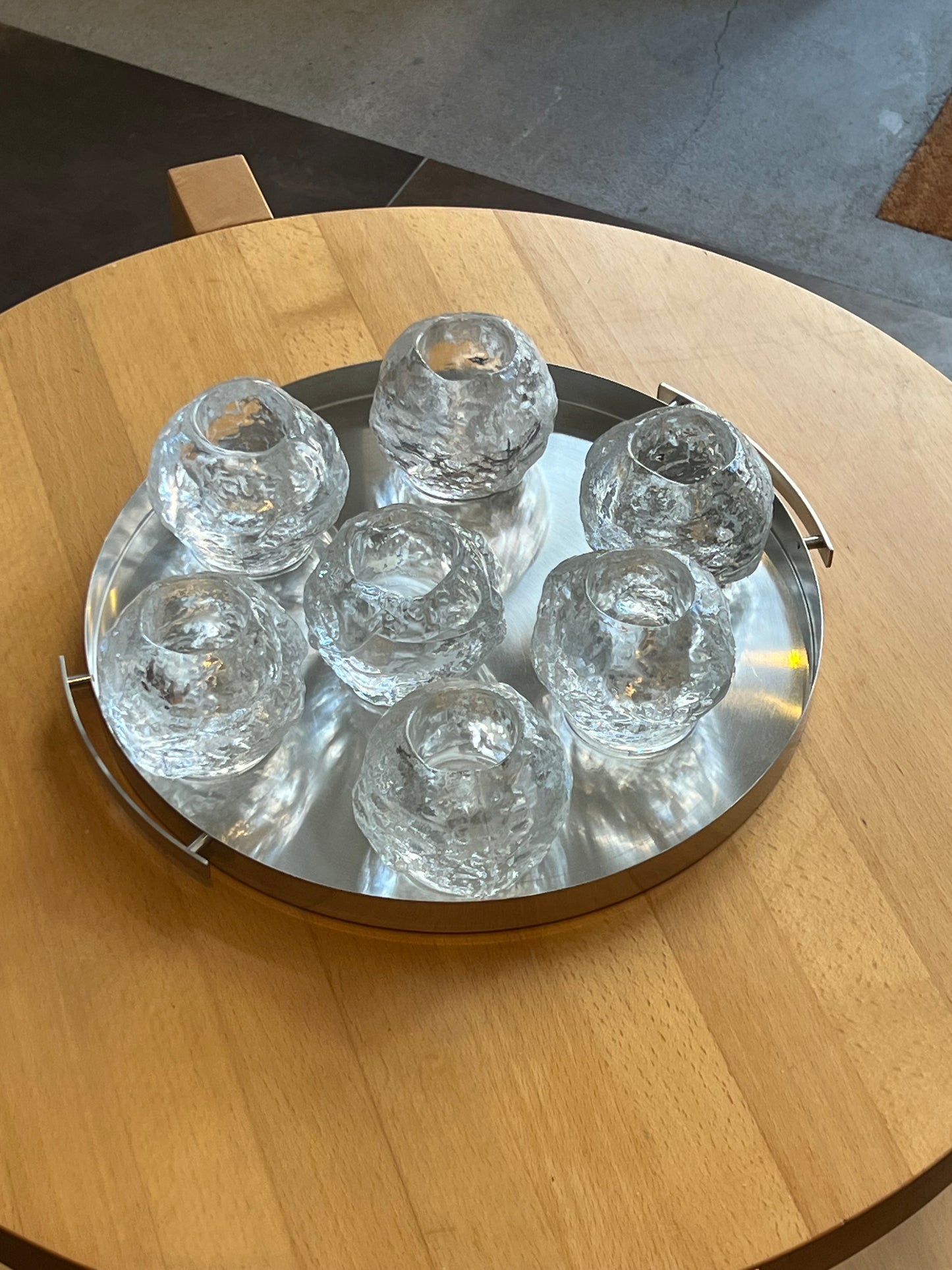 Snowball candle holder