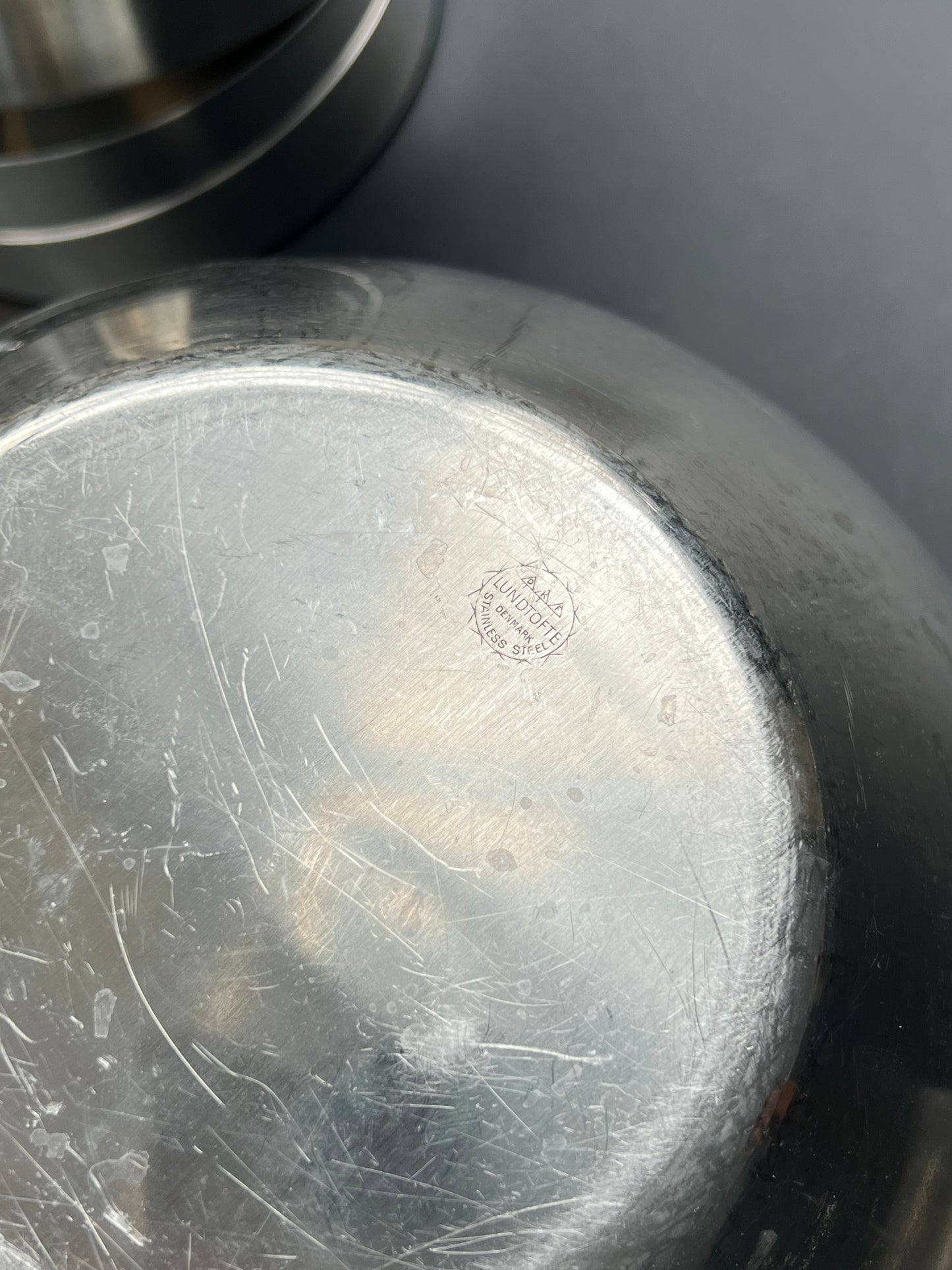 Steel bowl