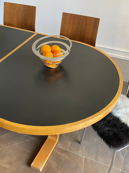 Oval dining table