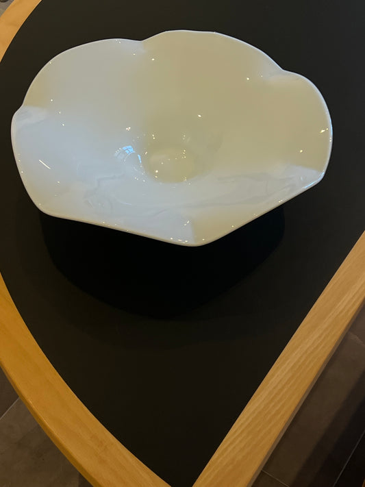 Glass bowl