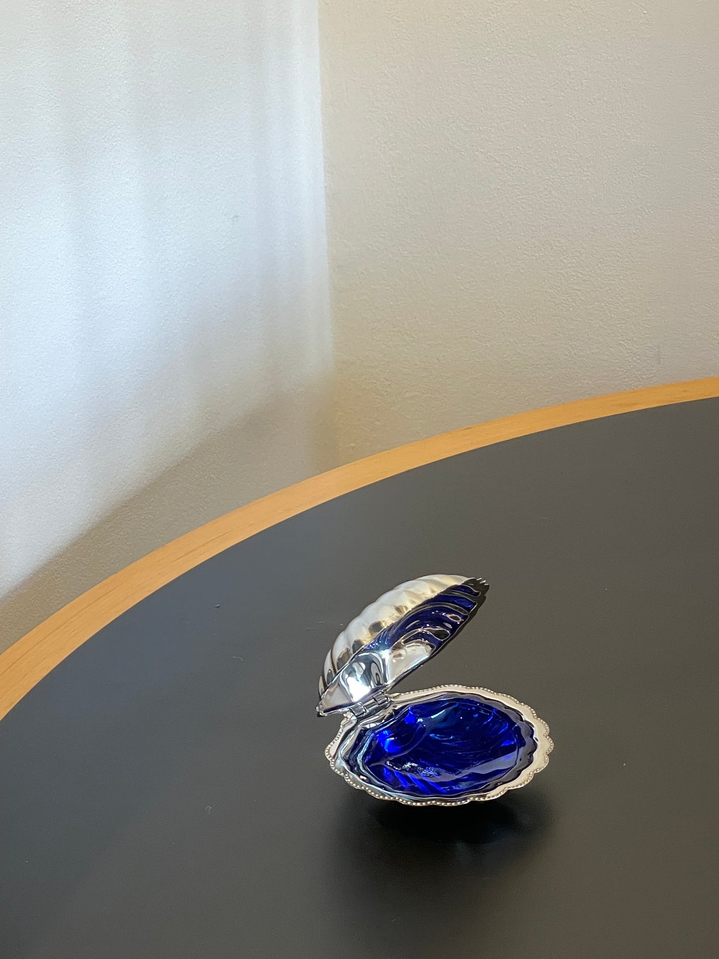 Silver plated shell - blue