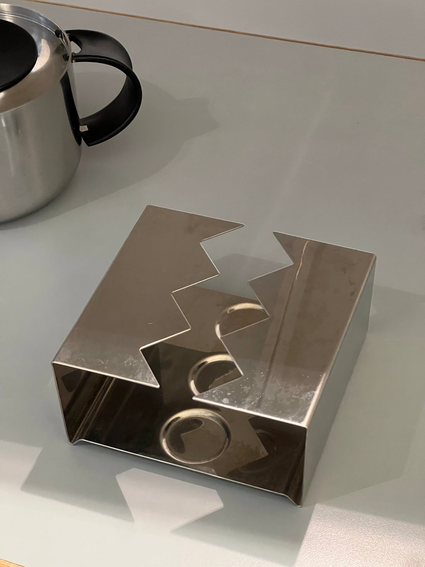 Tea heater
