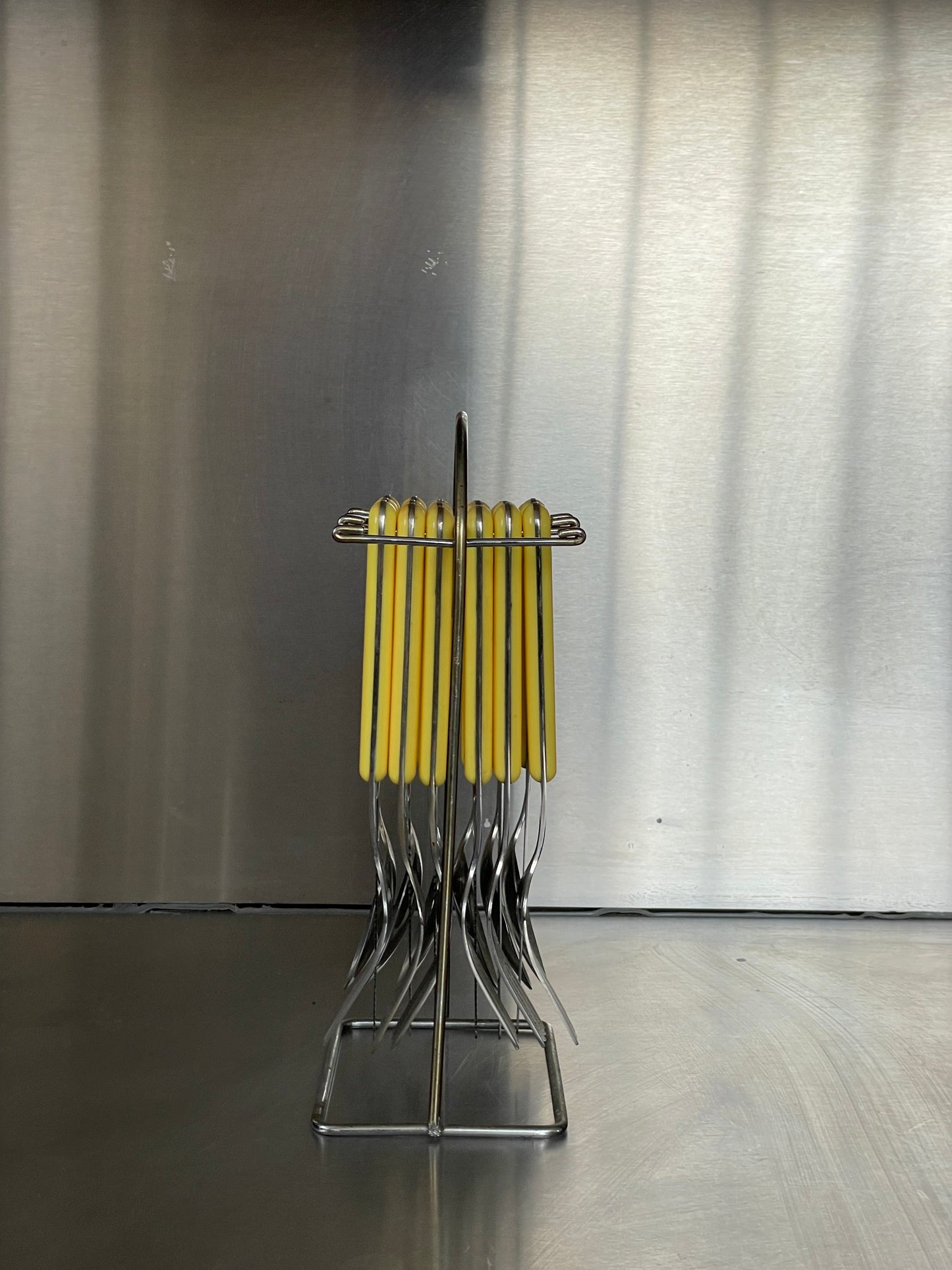 Yellow stainless steel cutlery