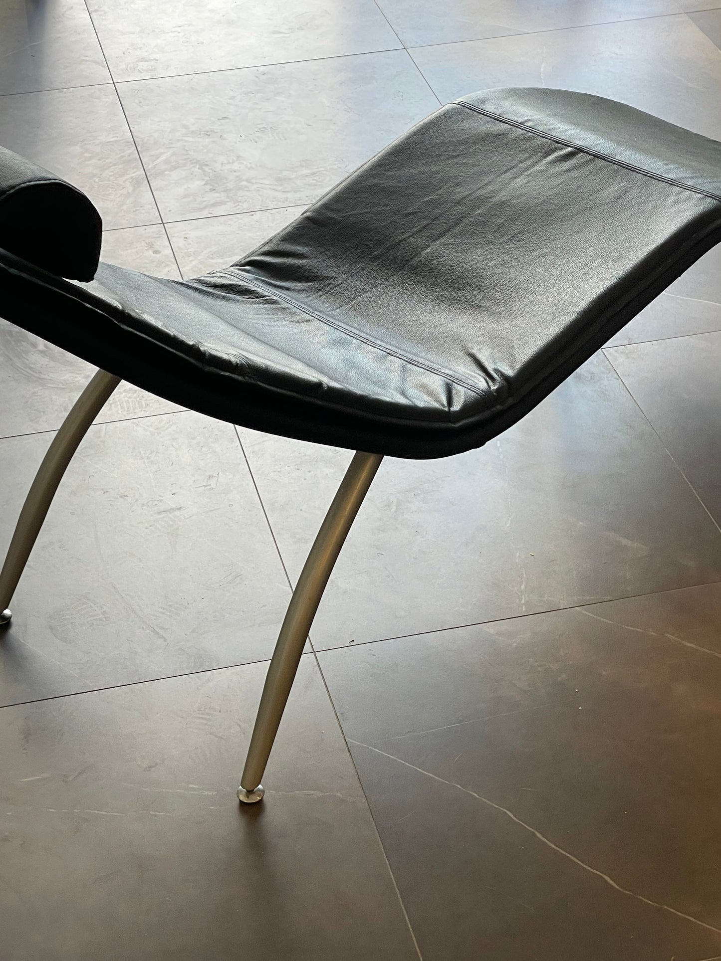 Lounge chair