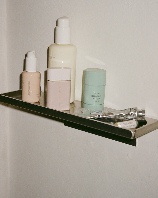 Floating shelf