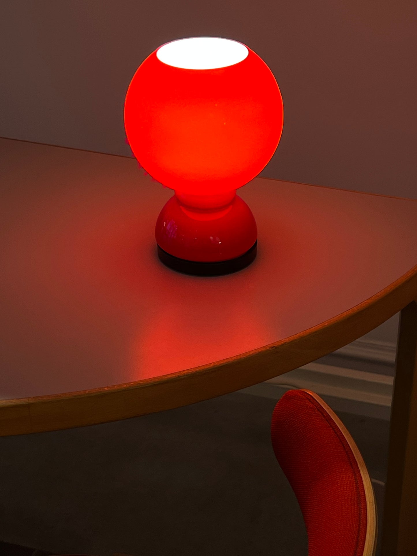 Red Table lamp