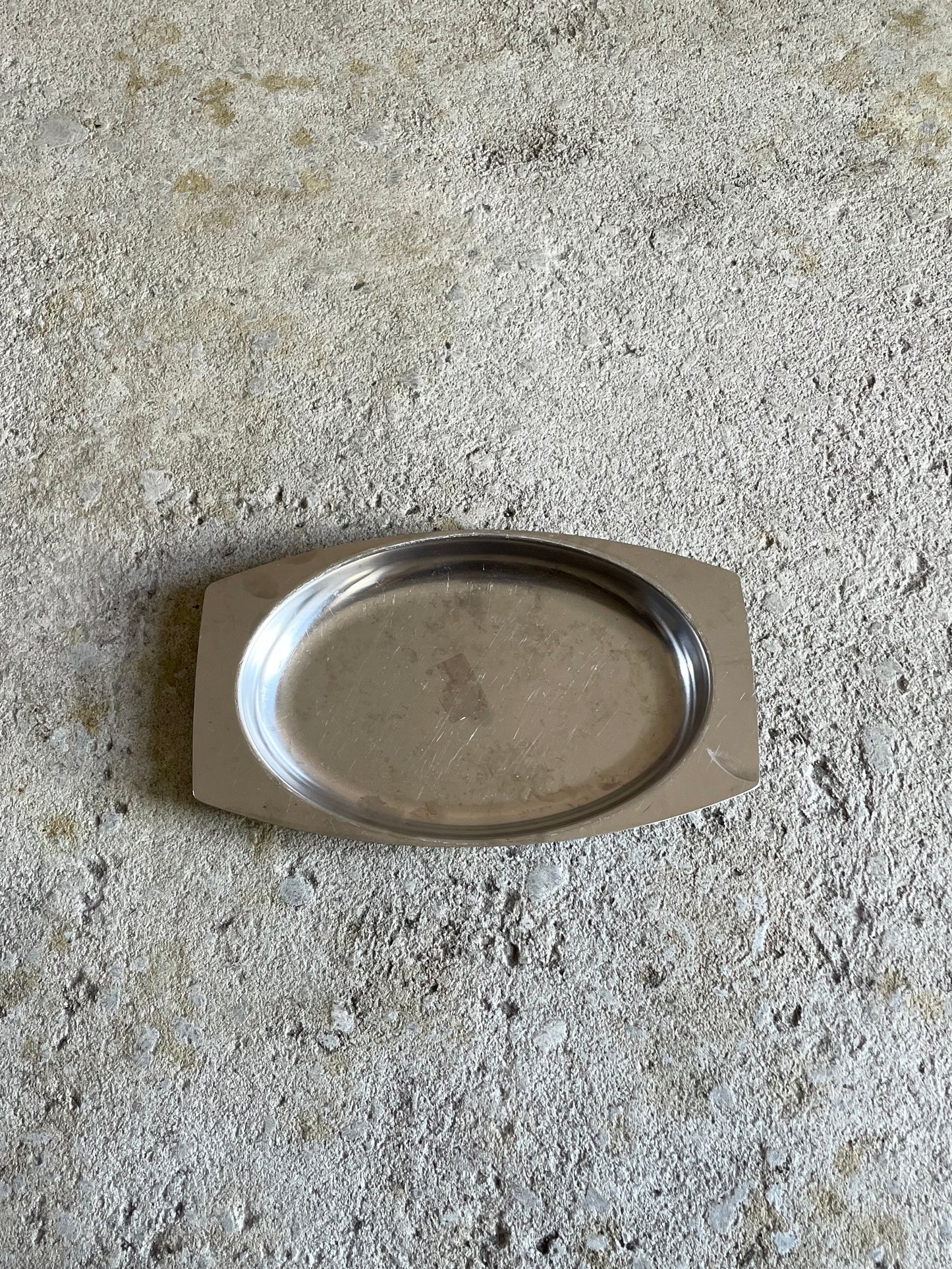 Tray