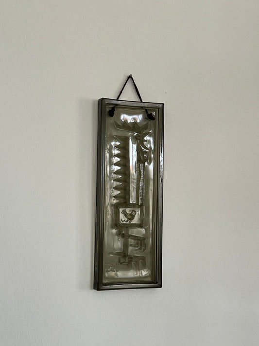 Glass relief