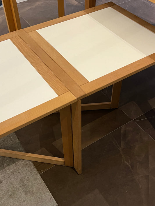 Arne Robert folding table