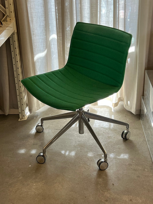 Office chair with wheels