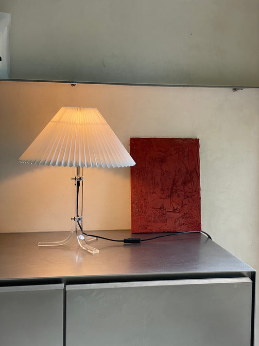 Caprani Table light