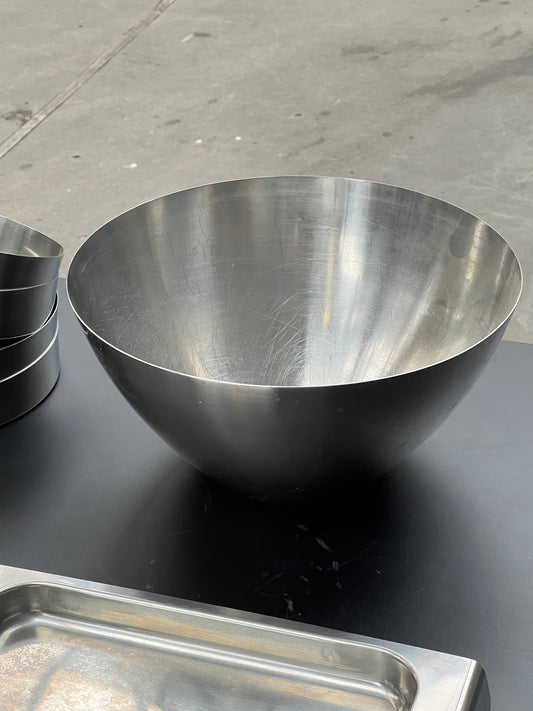 Steel bowl