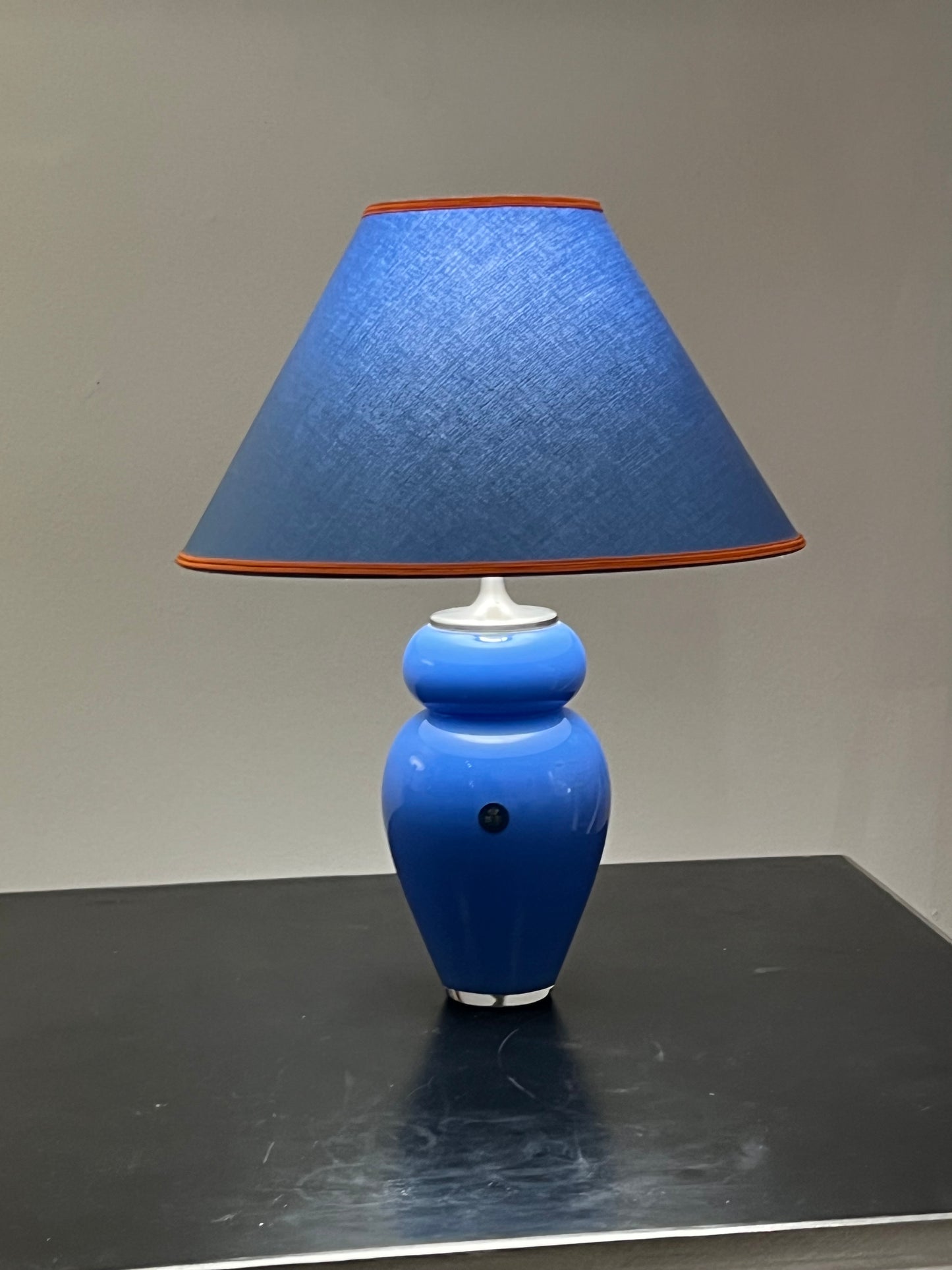 Curvy Table lamp