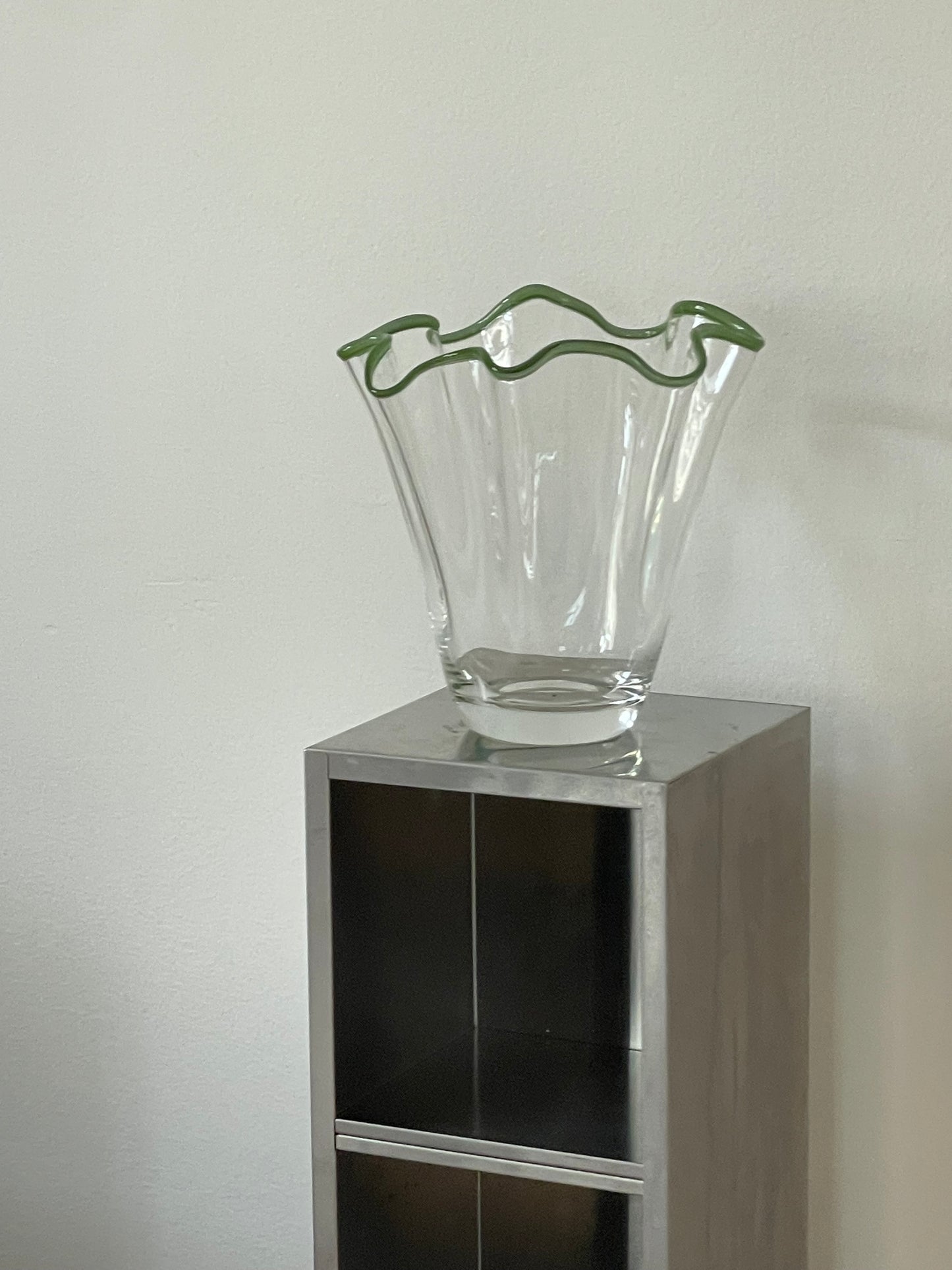 Glass vase