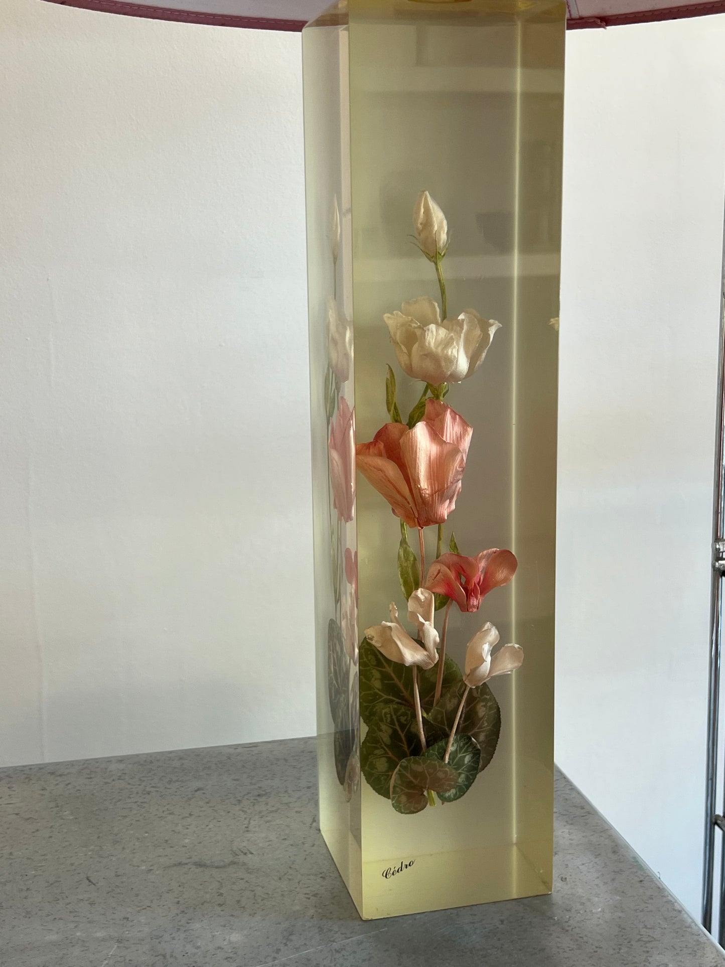 Pink floral table lamp