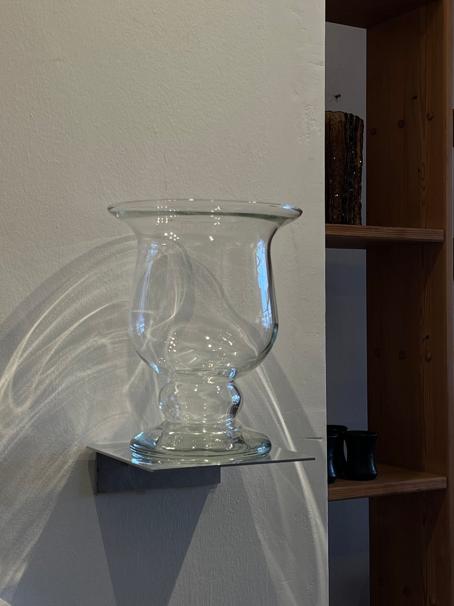 Clear glass vase