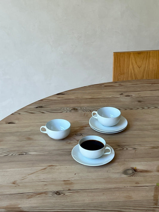 Coffee cup & saucer