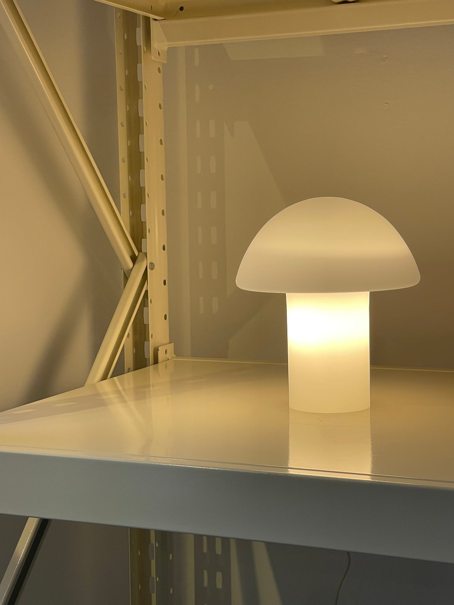Mushroom table light