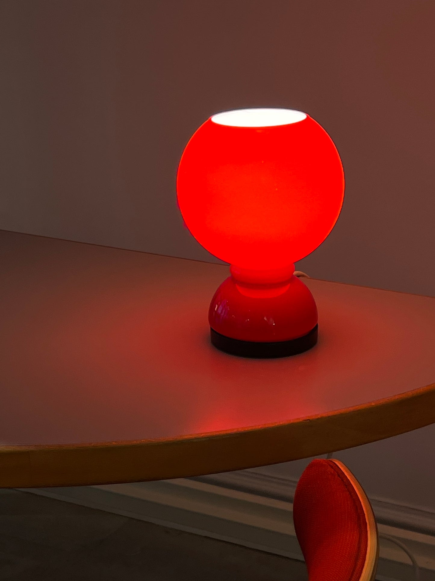 Red Table lamp