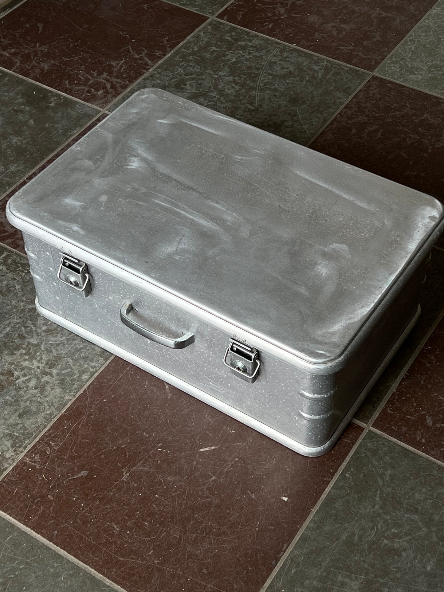 Aluminium box