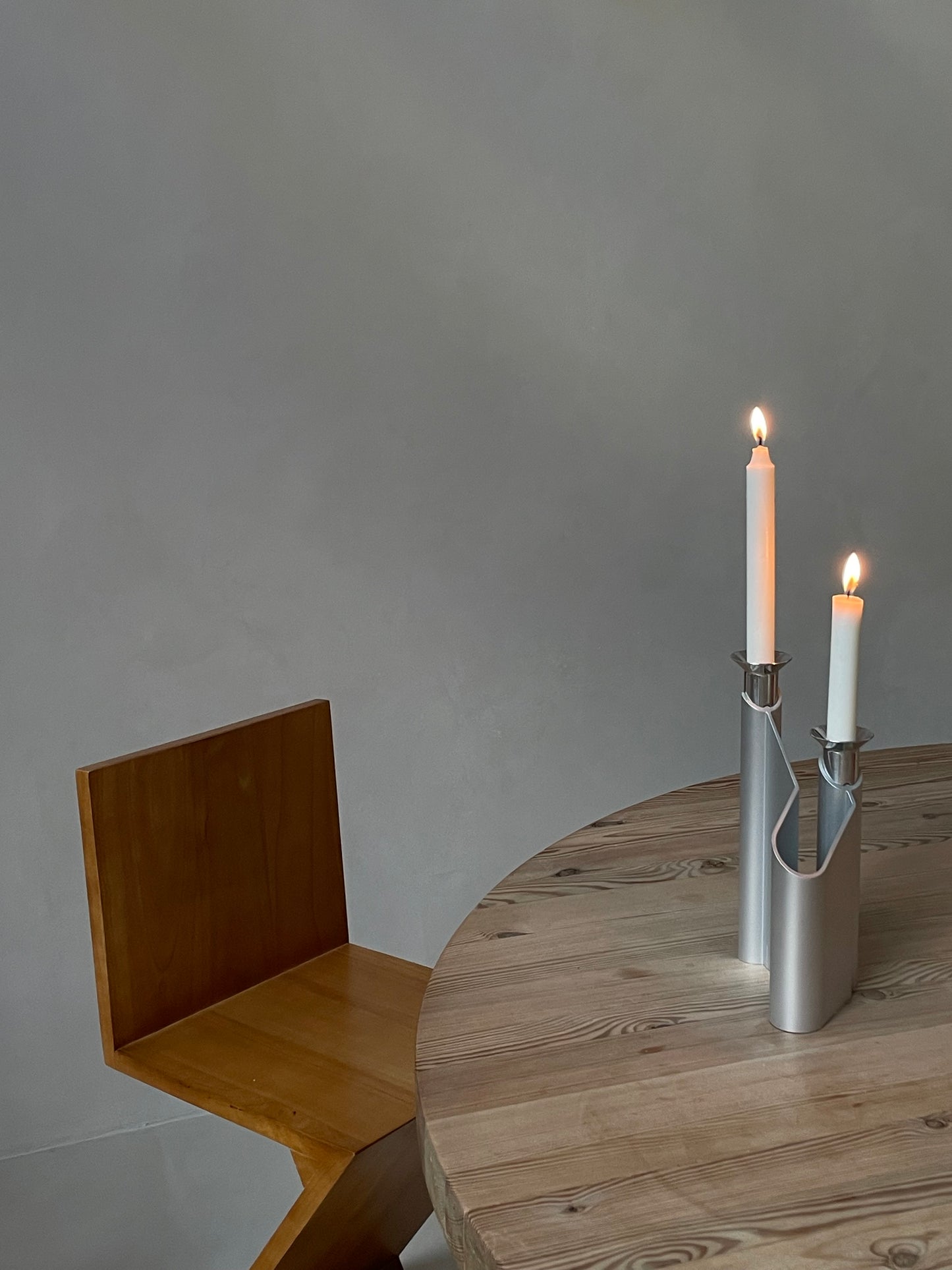 Aluminium candle holder