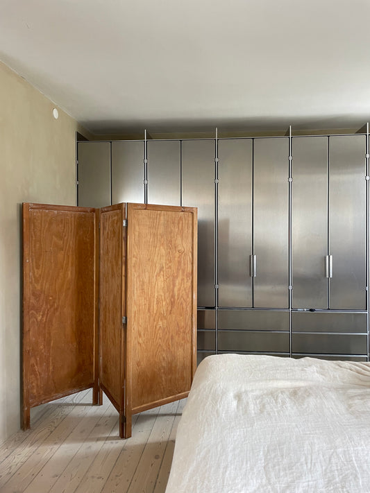 Room divider