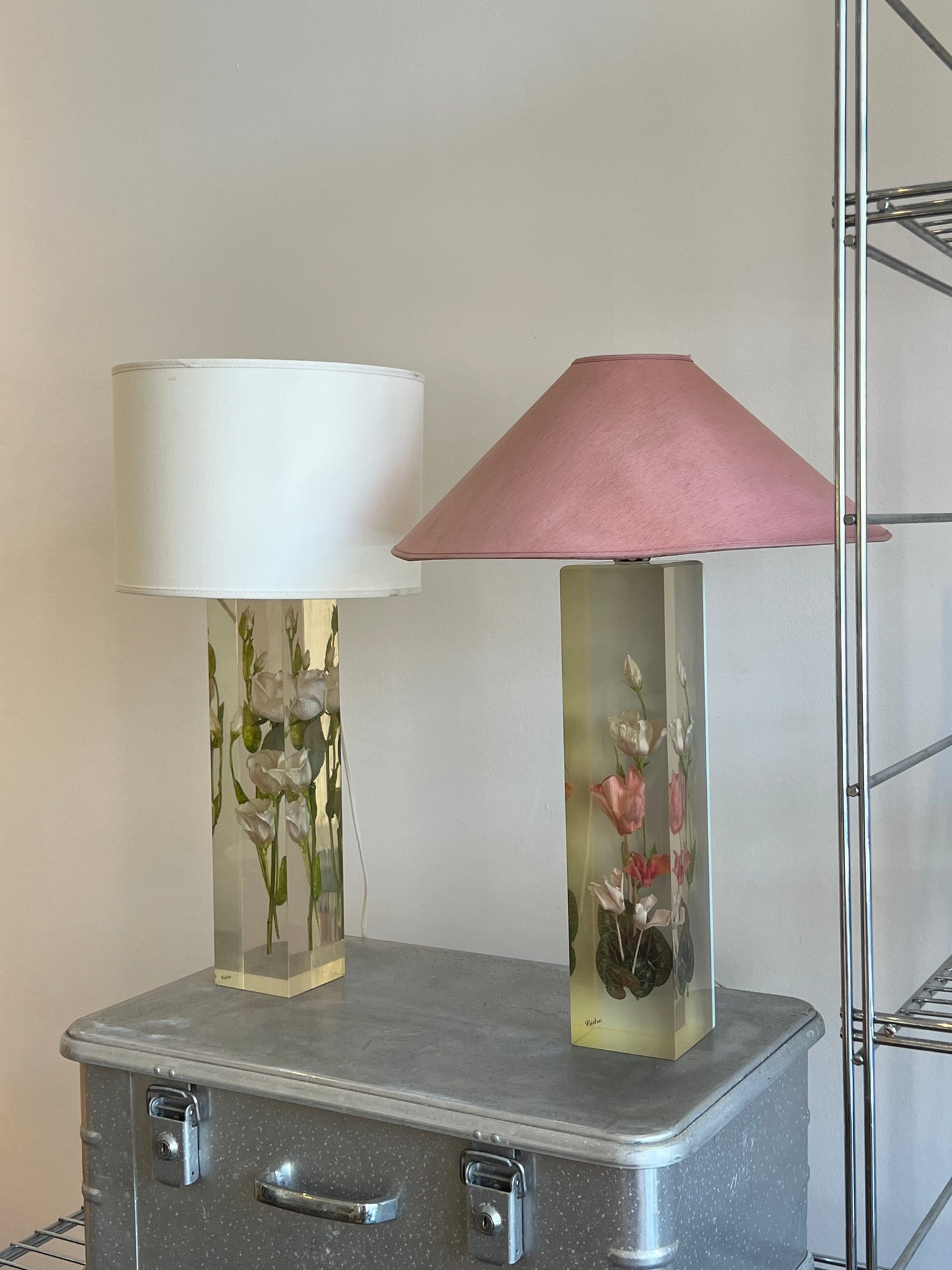 Pink floral table lamp