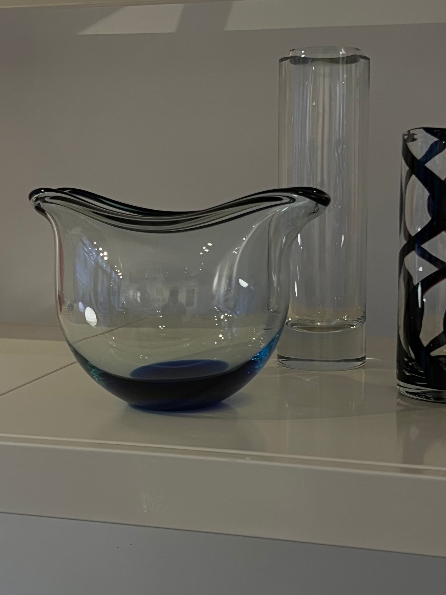 Round glass vase