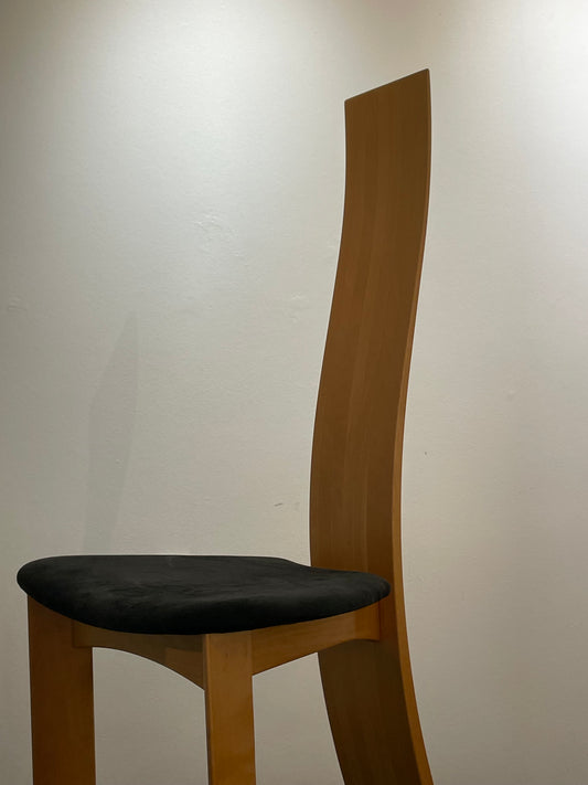 Iris chair by Bob & Dries Van Den Berghe