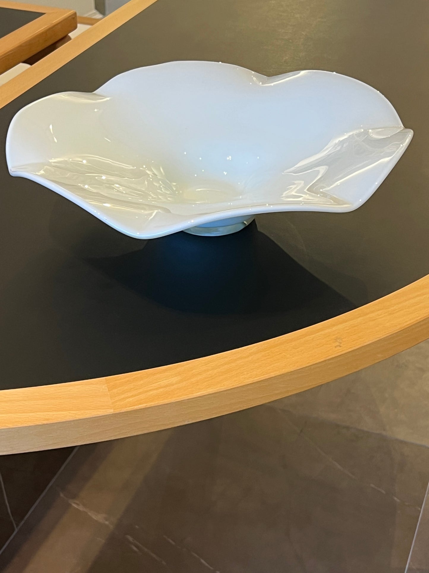 Glass bowl